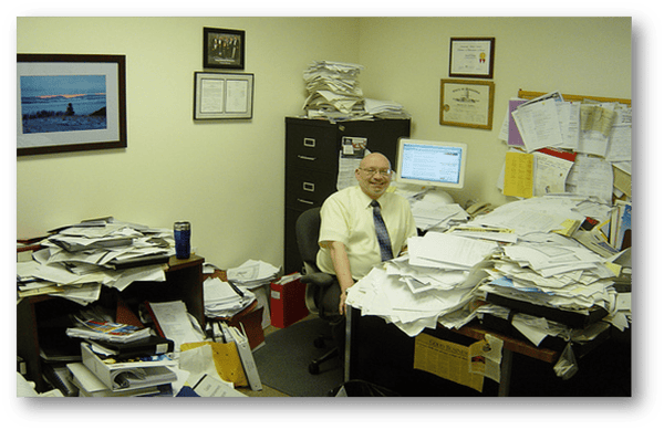 Steve Hubka - Winner of the AIIM Messiest Desk Contest